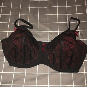 Black/red lace Frederick’s of Hollywood bra 36 D
